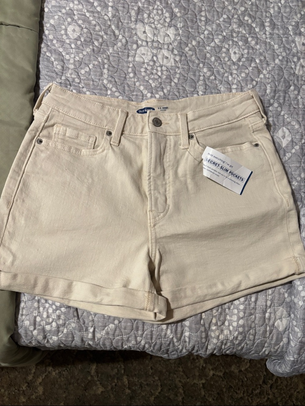 Old Navy beige shorts new with tags